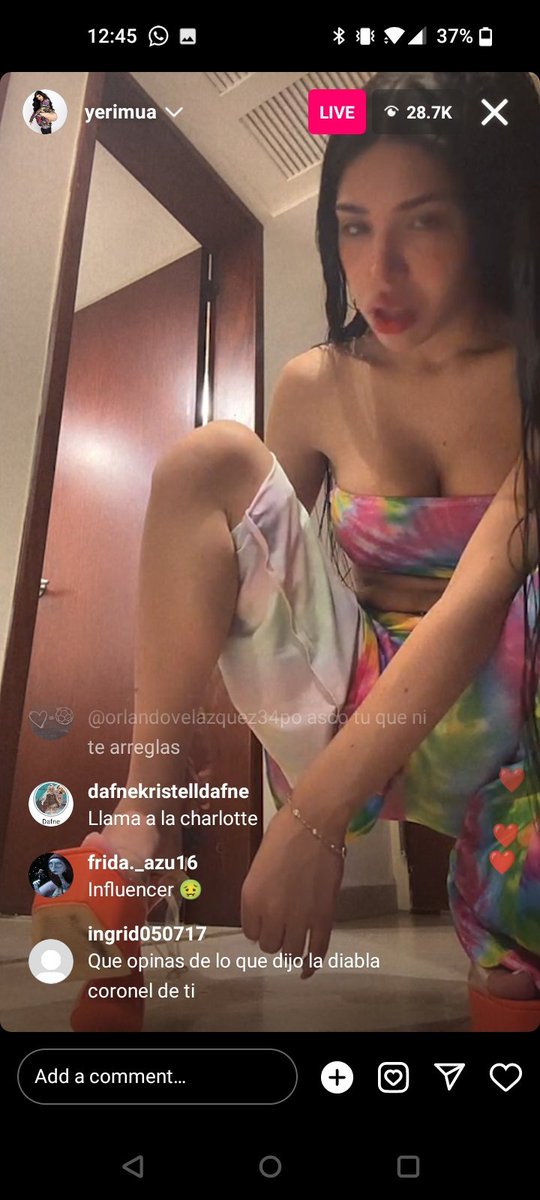 mamarcelo_69's tweet photo. @yerimua Segun tu te bañaste Bien y todavia tenias basurita en El pelo de anoche 😅🤣 no si esos lavados de pantunfla de 5 minutos que TE das 🤣 imajinate andas requesuda yluego 5 minutos de agua nomas 🤣👎🏼🤮 https://t.co/SHx4EwG0qO
