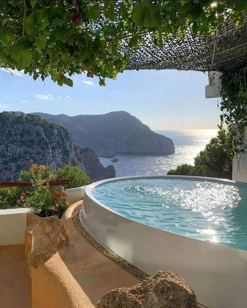 tmbIrpics's tweet photo. Beautiful view https://t.co/NbC0MmBFWf