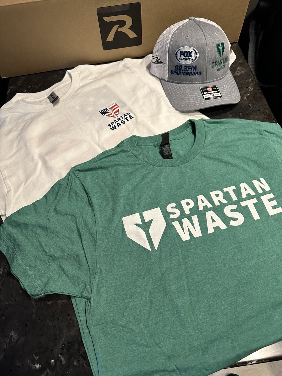 NXSinsider's tweet photo. I have the best @XfinityRacing teamโค๏ธ
Thanks @JClements51, #spartanwaste, @ELITETowingSC and @Spartanburg1400 for surprising me with my new backpack๐ and all the swag.
@MartinsvilleSwy โข #BeforeYouDig250
#NASCAR75 โข @TeamChevy https://t.co/UslIth0tJg