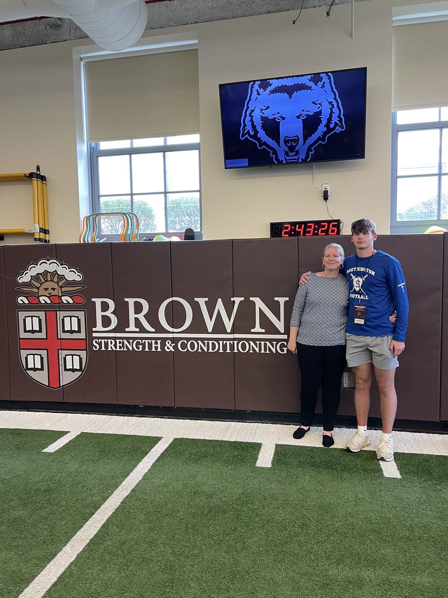 Had a great time <a href="/BrownU_Football/">Brown Bears Football</a> Junior day! Loved the atmosphere! Thank you to <a href="/CoachW_Edwards/">Willie Edwards</a> for the invite