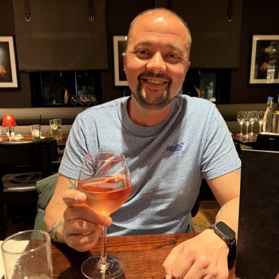 NickSwanson83's tweet photo. #NewProfilePic https://t.co/xxBgYA3YPc