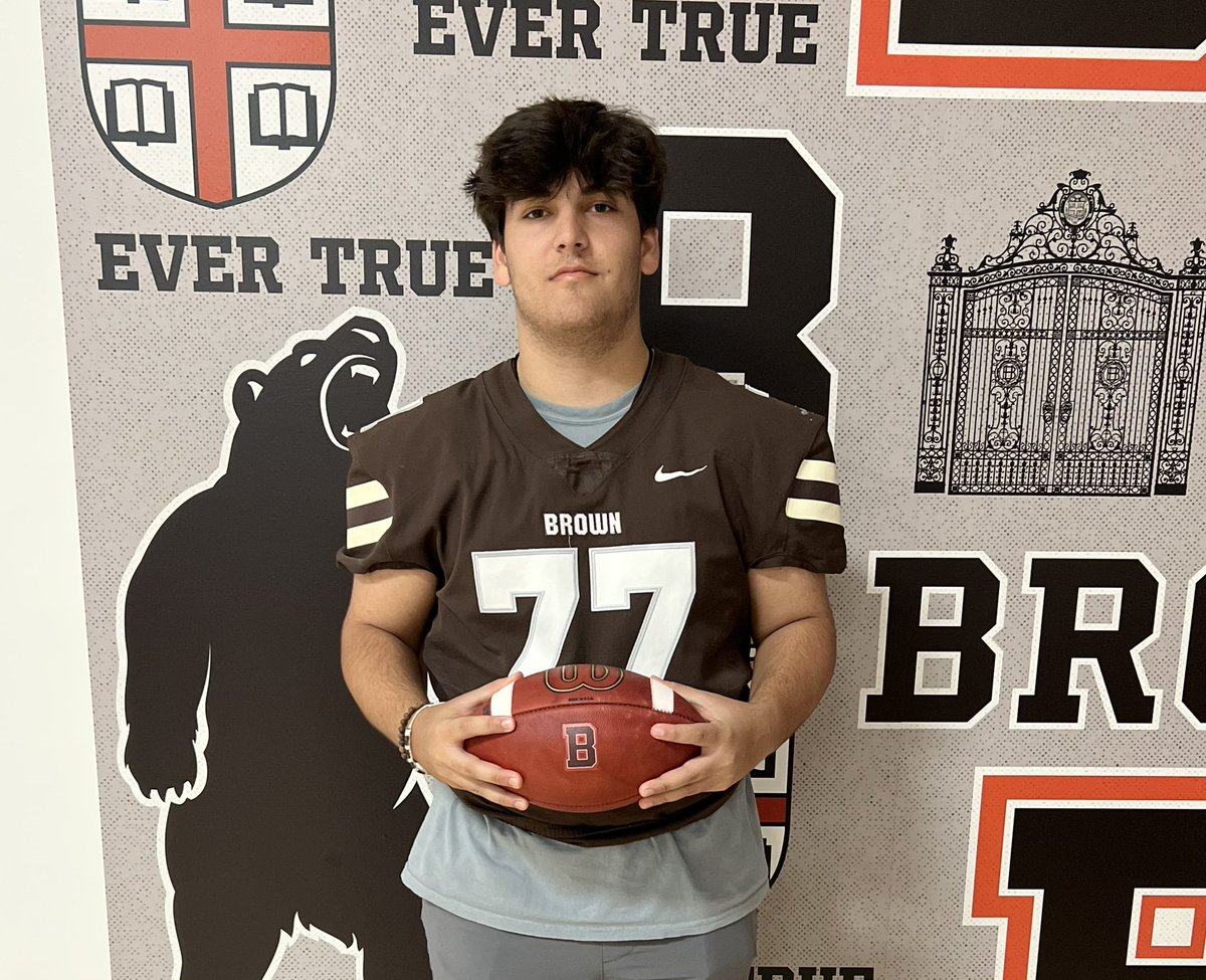 AJParedes5's tweet photo. Had a great time at Junior Day at @BrownU_Football and watching spring practice, thanks for the invite @CoachW_Edwards look forward to being back on campus for camp.@MattODonnell27 @CoachMMac1 @BrownHCPerry https://t.co/UbHiqdlKZd