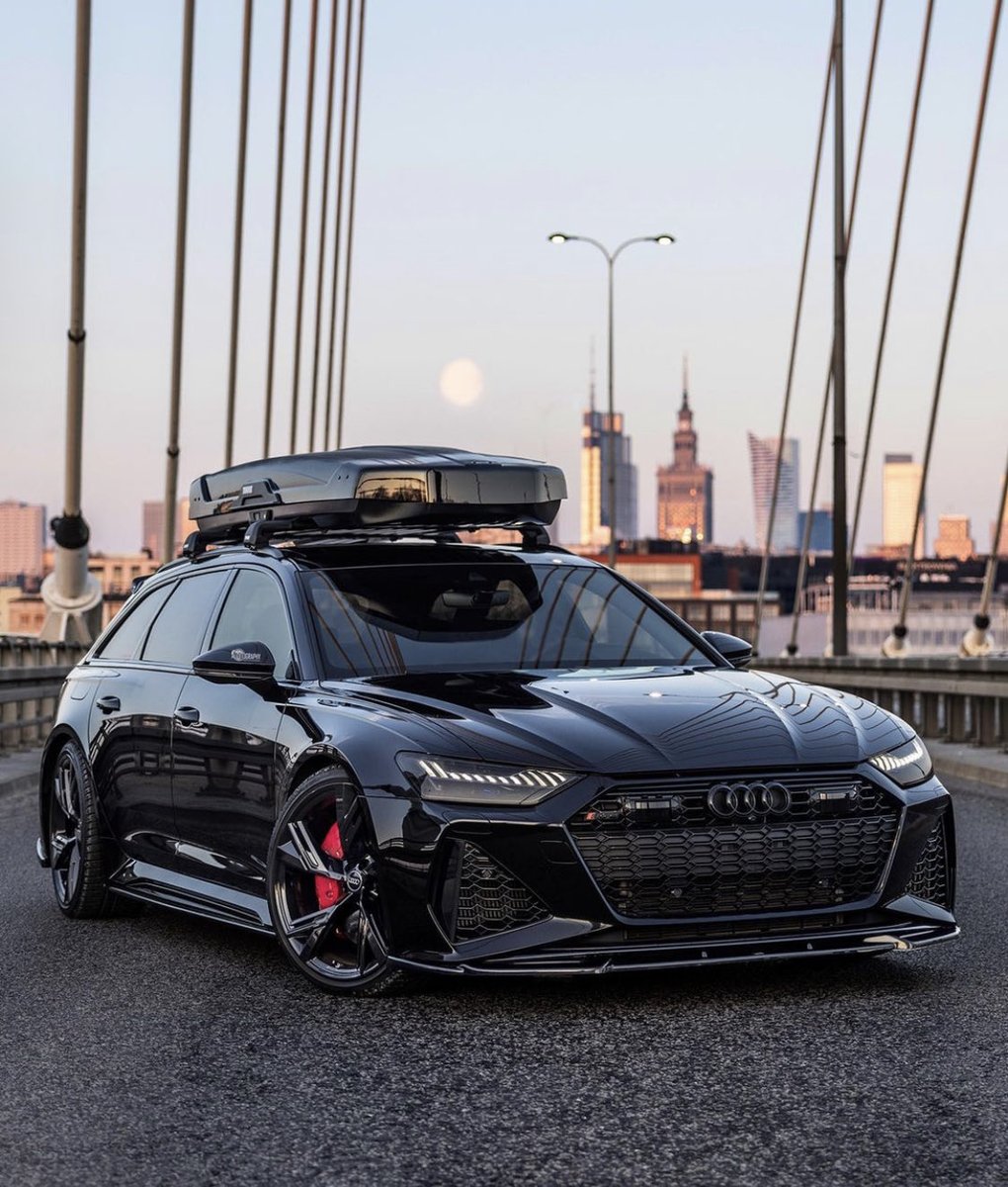 FastCarsWorld's tweet photo. Audi RS6 🏴‍☠️ https://t.co/8mdp5UEZkx