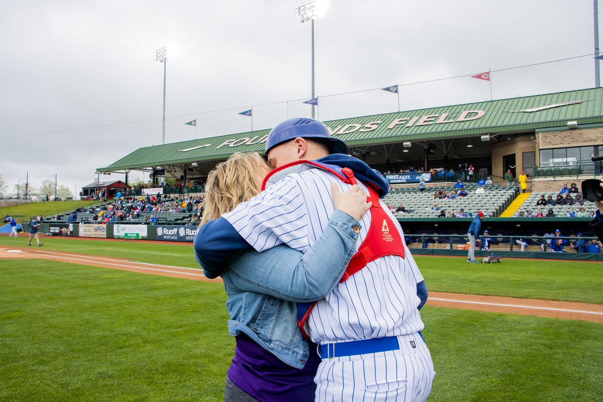 SBCubs's tweet photo. From First Pitch to Forever ❤️

Congrats Neil &amp; Maria on your engagement💍 https://t.co/jk9AGSD5Yu
