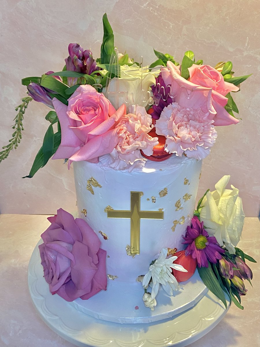 De L'or Cakery tweet media