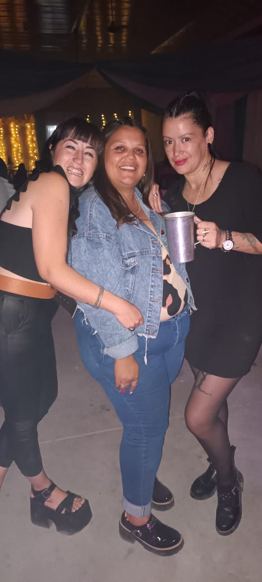 Faltaaaaaron las otras wachis 🤭