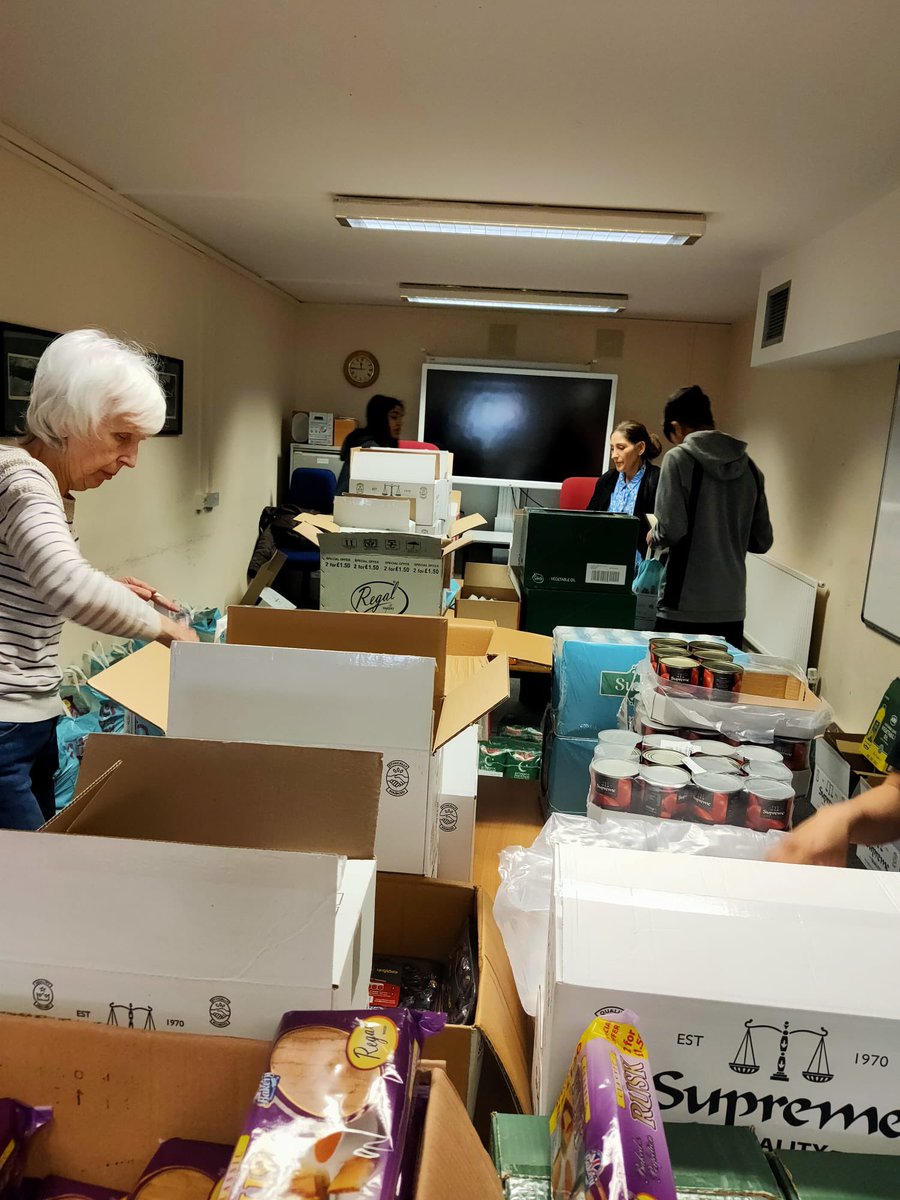 Qari Asim MBE tweet media