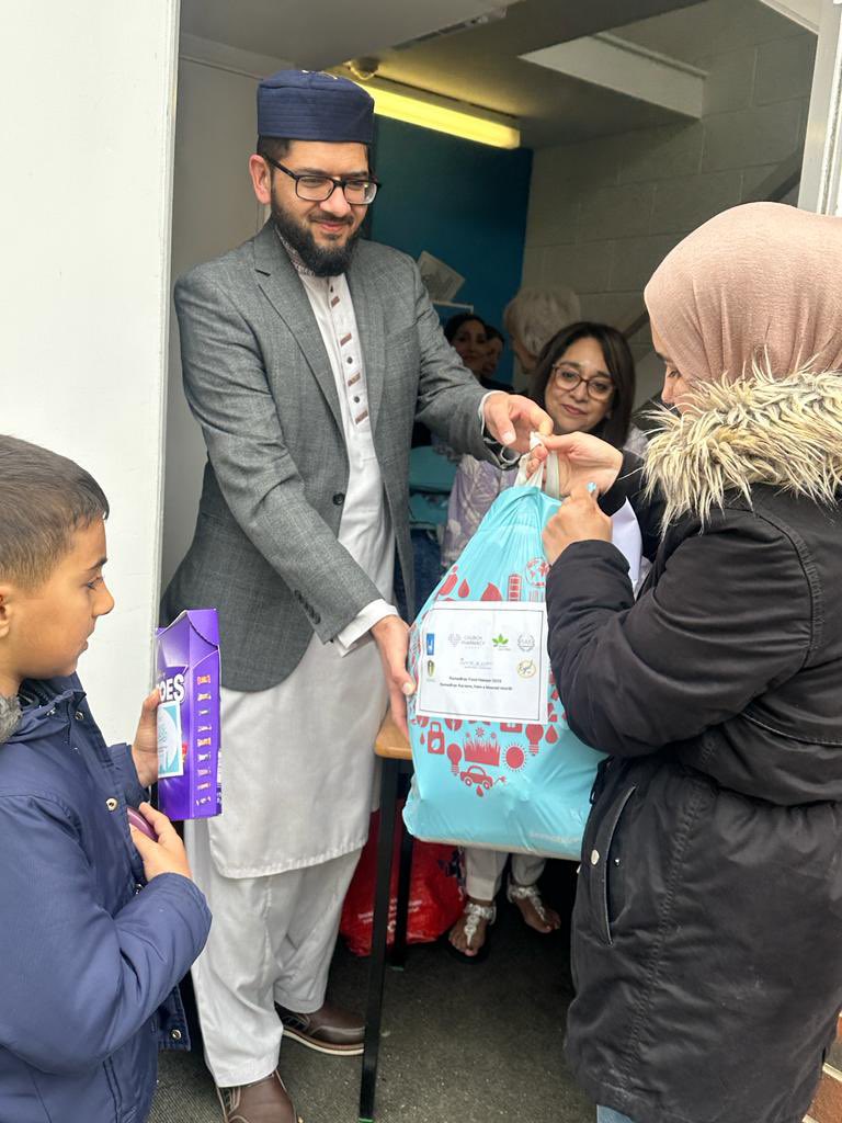 Qari Asim MBE tweet media