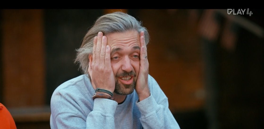 Wanneer iemand schaar, steen, papier zegt in plaats van blad, steen, schaar #demol