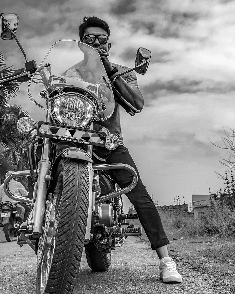 আপনি কে তা অন্য লোকেদের 
সিদ্ধান্ত নিতে দেবেন না।
#BeYourself #bepositive #LeadersTalk #NewProfilePicture