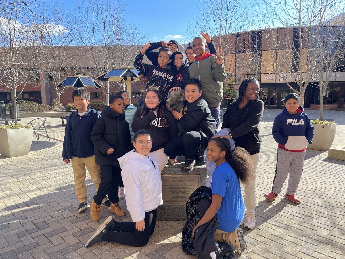 HeyMrsSavage's tweet photo. 📢Can’t be what you don’t see!📢

Lakeland hit a big goal - meeting the @baltcityschools CCR plan for middle school! 🦁💙

✅6th: College Visit
✅7th: CTE Tour
✅8th: Job Shadow

Shout out to @UMBC @REACH341 @Ravens @JA_Maryland 🥰

@SonjaSantelises @sptose5 @Najib1 @SuzieWesh https://t.co/nMM9JnmD3Y