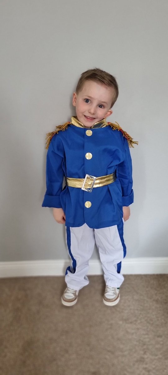 The most handsome Prince Charming at the Princess Ball today 😍
#hemifacialmicrosomia
#goldenharsyndrome 
#microtia