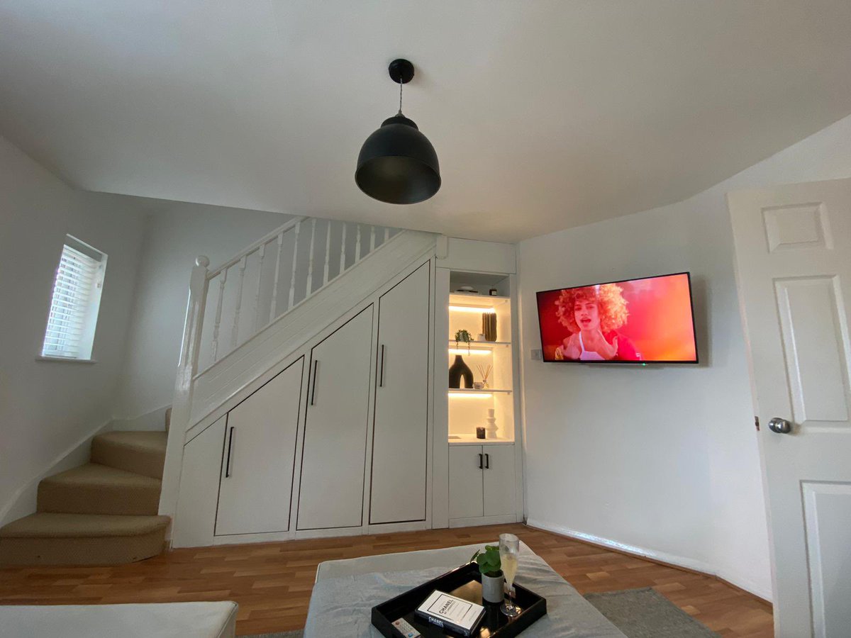 WMCjoinery's tweet photo. A stunning finish for a great use of space.Finishing touches finished off by the client on our understair storage done a few weeks ago. Get in touch for a free quote๐ re-tweets appreciated #paslodeuk #makitauk #bespokejoinery https://t.co/JrN1Nl0Nv5