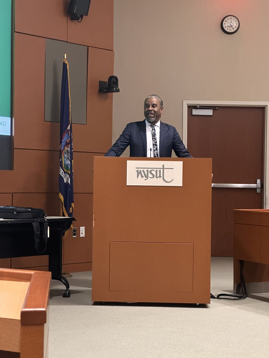 chateacher27's tweet photo. Great discussion and presentations at the 2023 NYSUT Social Justice Spring Convening.Promoting Health and Well-Being Through an Equity Lens. @nysut @NYSUTStreasurer @DrCleven #manythreadsonefabric https://t.co/rsYexdLQ4D