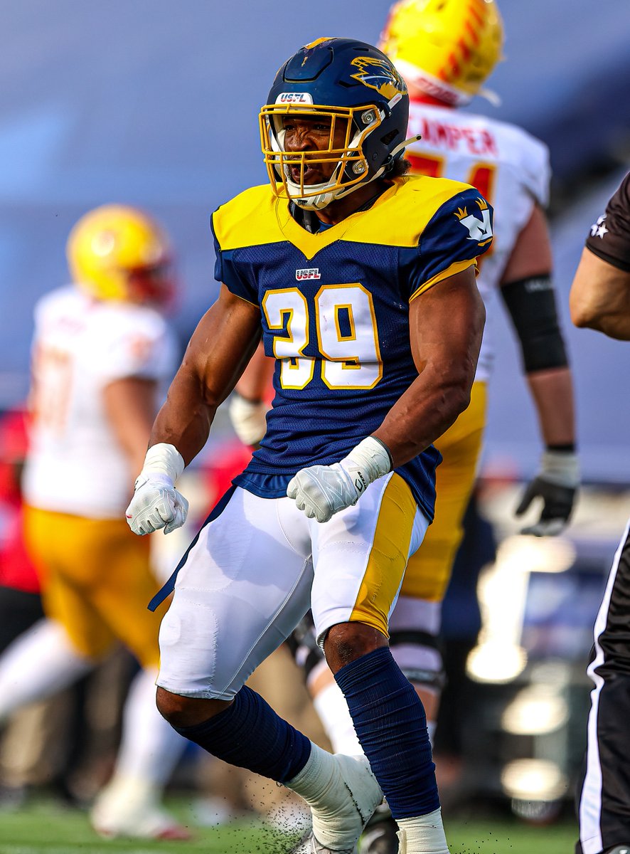 WesHalePhoto's tweet photo. Highlights from the Memphis Showboats home opener.
.
.
#USFL #MemphisShowboats #showboats #goboats #choose901 #withus #radphotos #sportsphotography #football #radactionphotography https://t.co/APqOwR2OXY