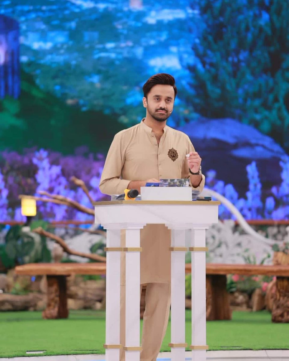 ShaneRamazanARY's tweet photo. Waseem Badami, brining you Ramazan joys! 

Keep watching #ShaneSehr Transmission Daily - only on #ARYDigital 

#ShaneRamazan #MonthOfGood #MubarakMaheena #RamazanSpecial #WaseemBadami @WaseemBadami https://t.co/ZZtZW8XpH9