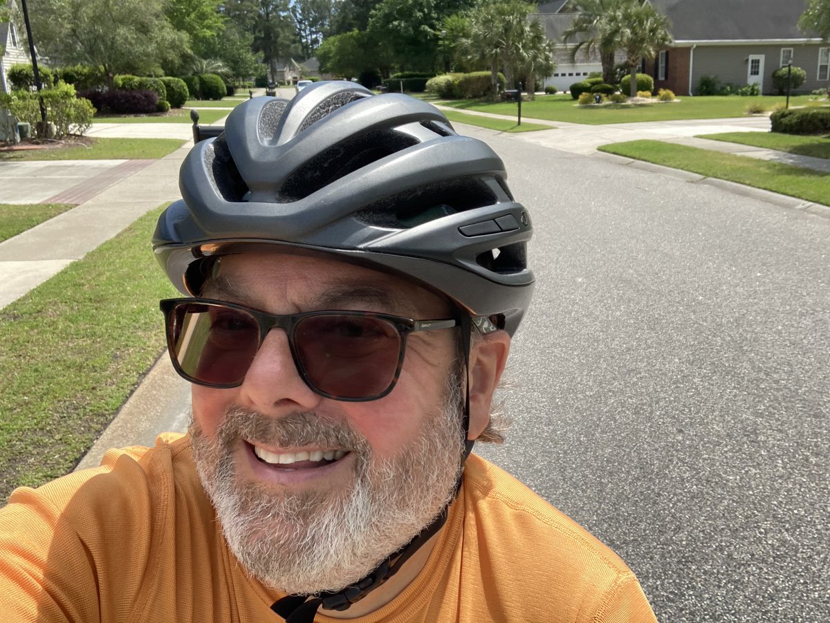 MartyCader's tweet photo. Carolina cul-de-sac cruising. Morning rain gave way to afternoon sunshine!🌞 #BiketoLive #LivetoBike https://t.co/Z4ab9Gg9yl