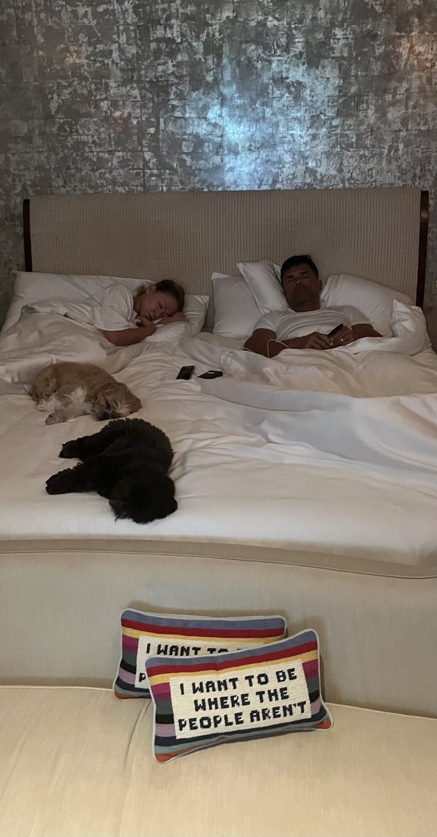 Kelly Ripa tweet media