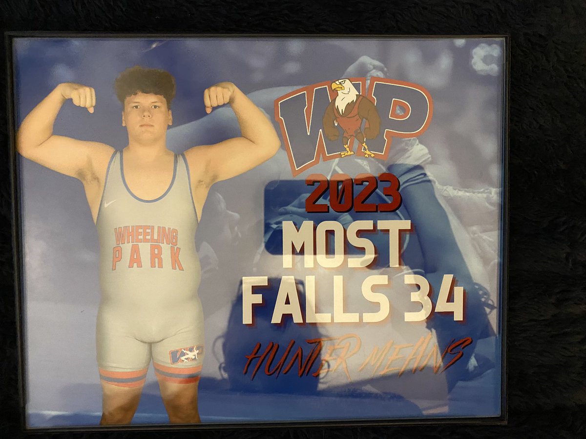 H_Means56's tweet photo. Most pins for the season! 
#wphs #invested #heavyweight #onlygoingtogetbetter #285 #wrestling https://t.co/dIINA0MhOh