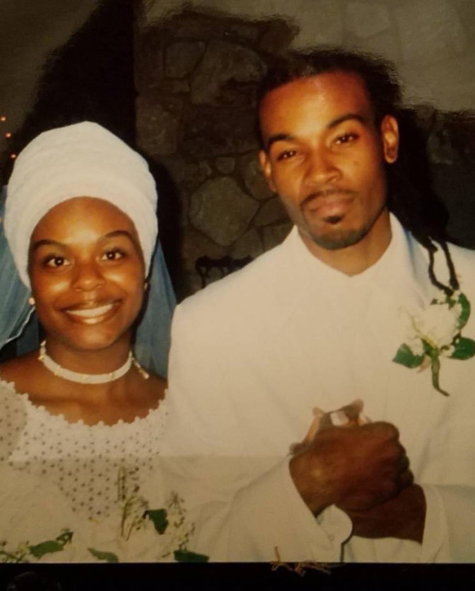 IamTabithaBrown's tweet image. How it started 4/19/03…. And how it’s going 20 years later ❤️. Anniversary loading 4/19/23❤️🙌🏾