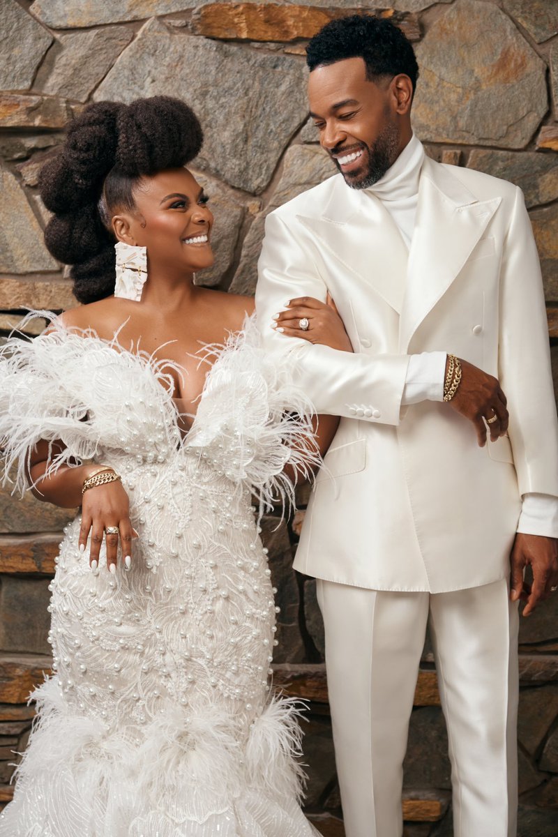 IamTabithaBrown's tweet image. How it started 4/19/03…. And how it’s going 20 years later ❤️. Anniversary loading 4/19/23❤️🙌🏾