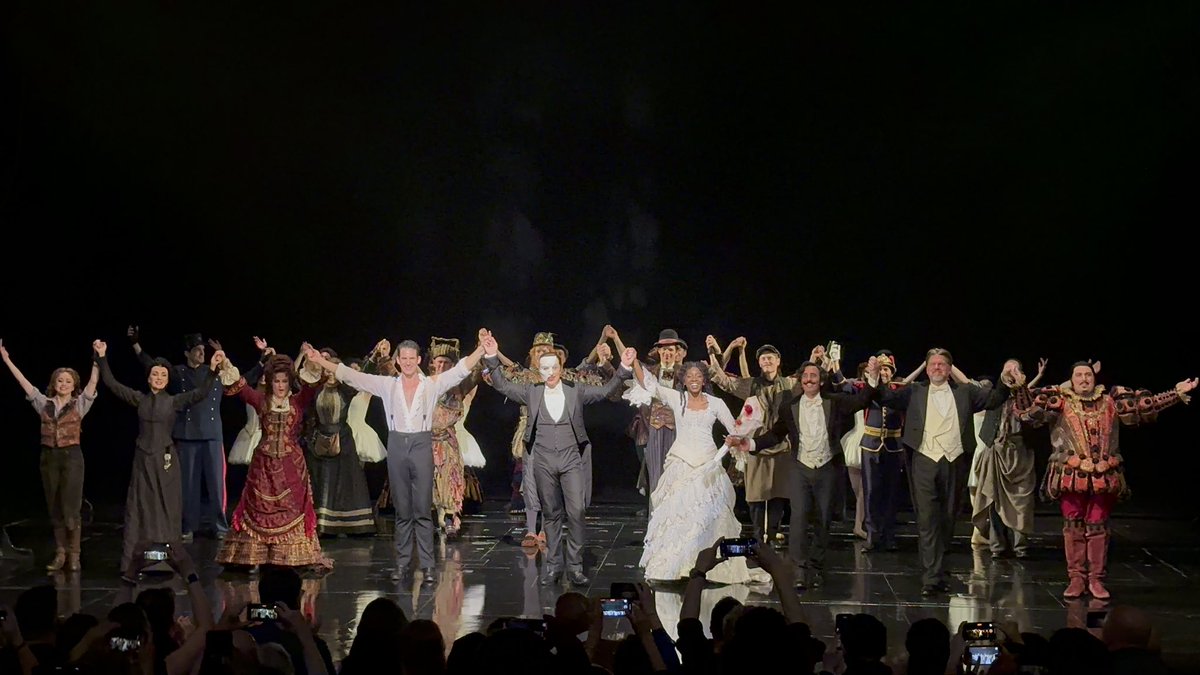 BrigidNYC's tweet photo. PHANTOM BROADWAY #CurtainCall
FINAL PERFORMANCE!! (public)
8pm show April 15 ‘23
#LairdMackintosh
#EmilieKouatchou
#JohnRiddle
#PhantomBroadway #PhantomBway
#AndrewLloydWebber @OfficialALW
Phantom Of The Opera #NYC
🌟 FULL VIDEO 4K Hi Res: https://t.co/PFPpxOs0Dh https://t.co/L6hZegFaCA