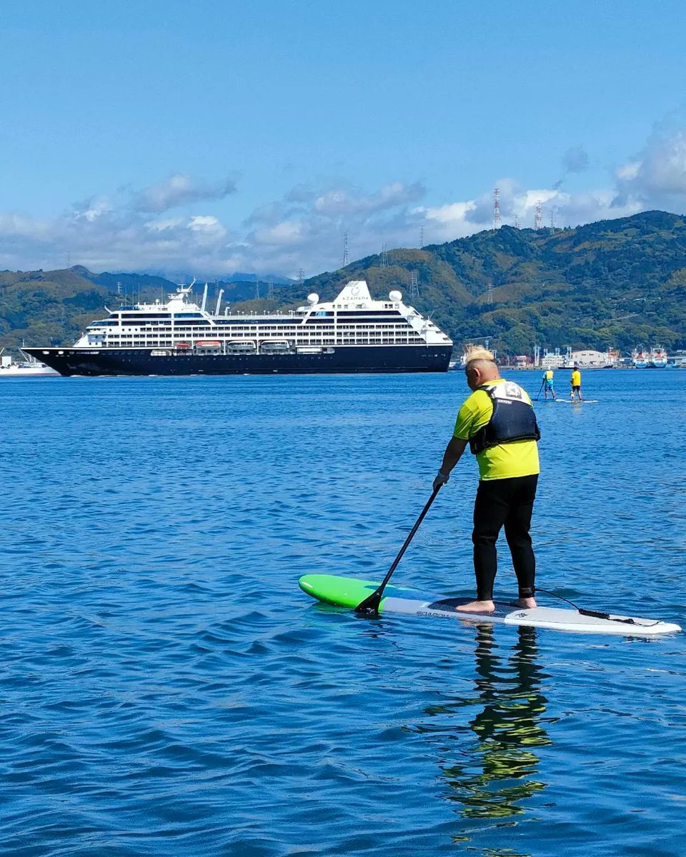 hdsupdjcapone's tweet photo. 昨日の三保サップ
カポちゃんと豪華客船🚢
マカニサーフsupスクール
#sup #マカニサーフ #サップスクール #清水港 #クルーズ船 #三保 https://t.co/4gKq0L46CY