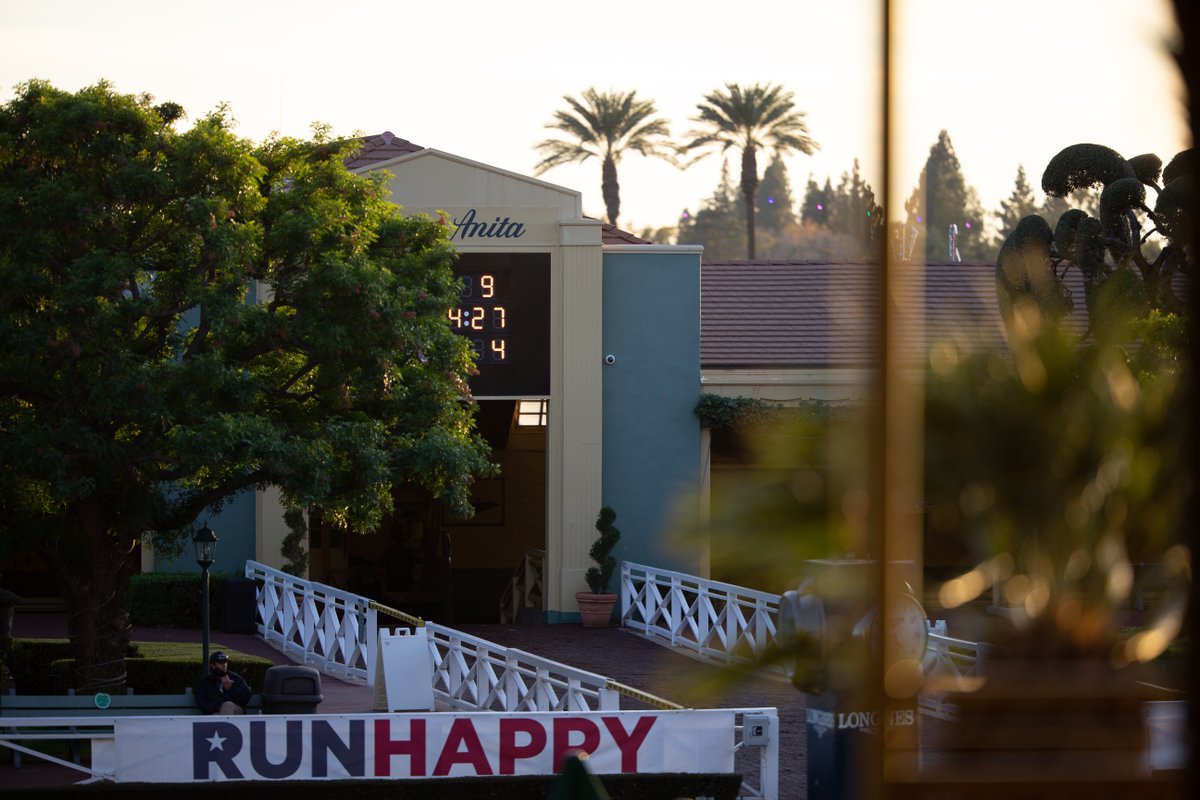 Santa Anita Park tweet media