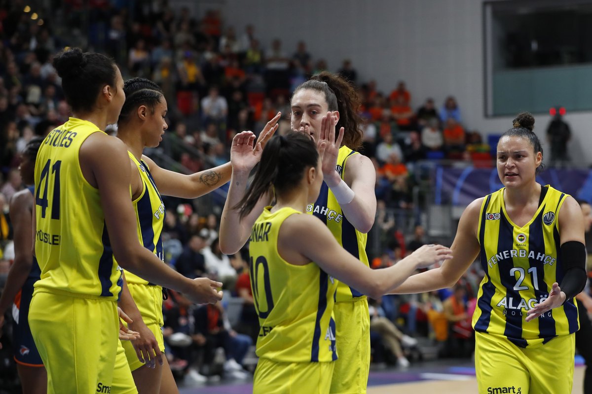 2022-2023 EuroLeague Women Şampiyonu Fenerbahçe Alagöz Holding! 🏆 💛💙 <a href="/fbkadinbasket/">Fenerbahçe Opet</a>