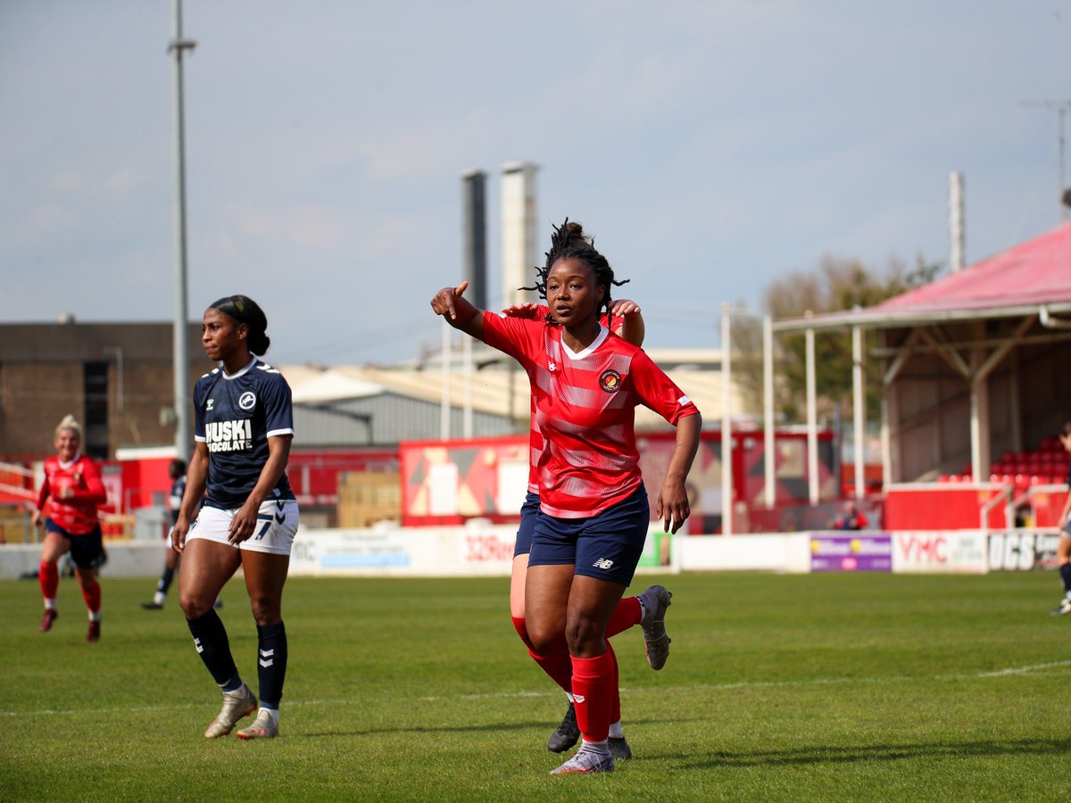 Teni Charles _ 🇻🇨 tweet media