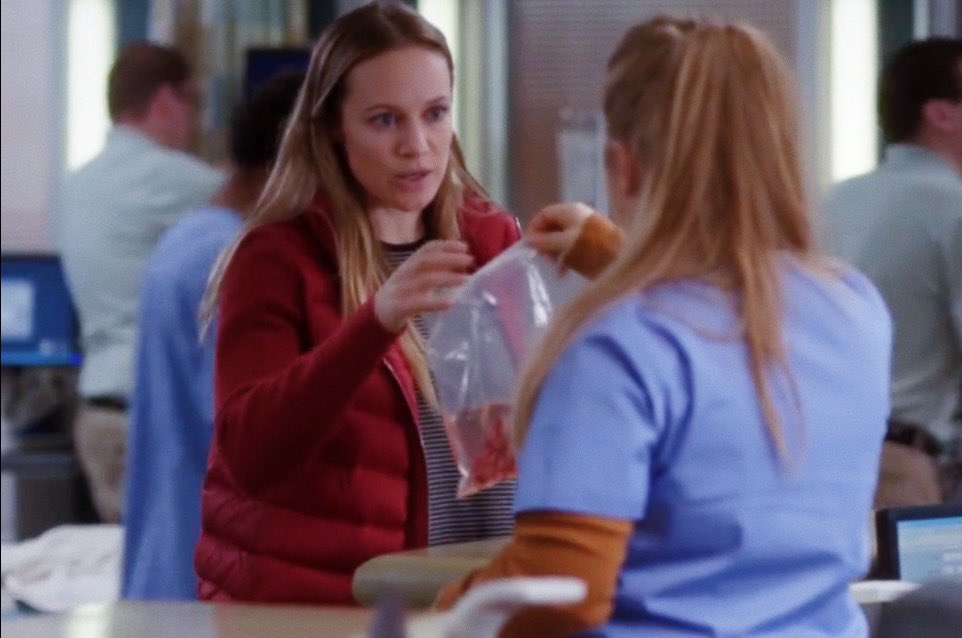 maddie ✨️|| in my working girlie era tweet media