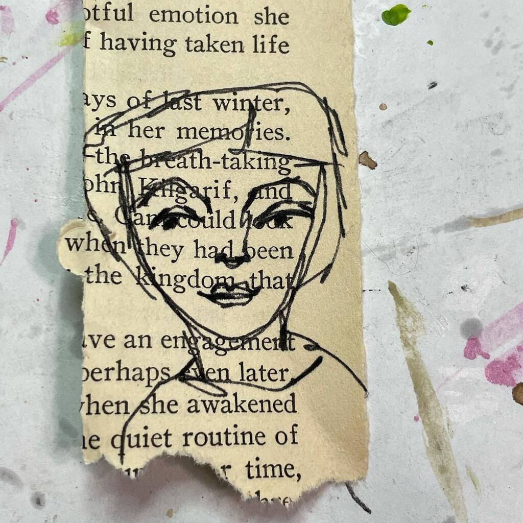 CraftyHope's tweet photo. Day 54 of #Making100Faces for #the100dayproject
Cleaning off my desk once again, I stopped with this scrap of book page and quickly scribbled a face with a Sharpie rollerball pen.
#100dayproject #sharpiepen #facescribble #facedoodle #faceaday #pensketch https://t.co/YQPgWl2ZHC https://t.co/0ZdTXeyb7z