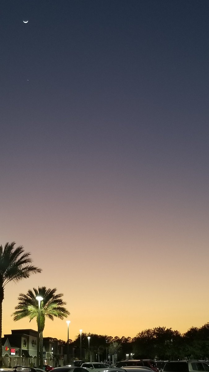 I'm asking those who love the outdoors to post a picture. A picture that YOU took. Just a pic. No description. The goal is to regain peace and harmony without negativity. Please copy the text, put a picture on YOUR page, and let's look at these beautiful pictures. Here’s mine.