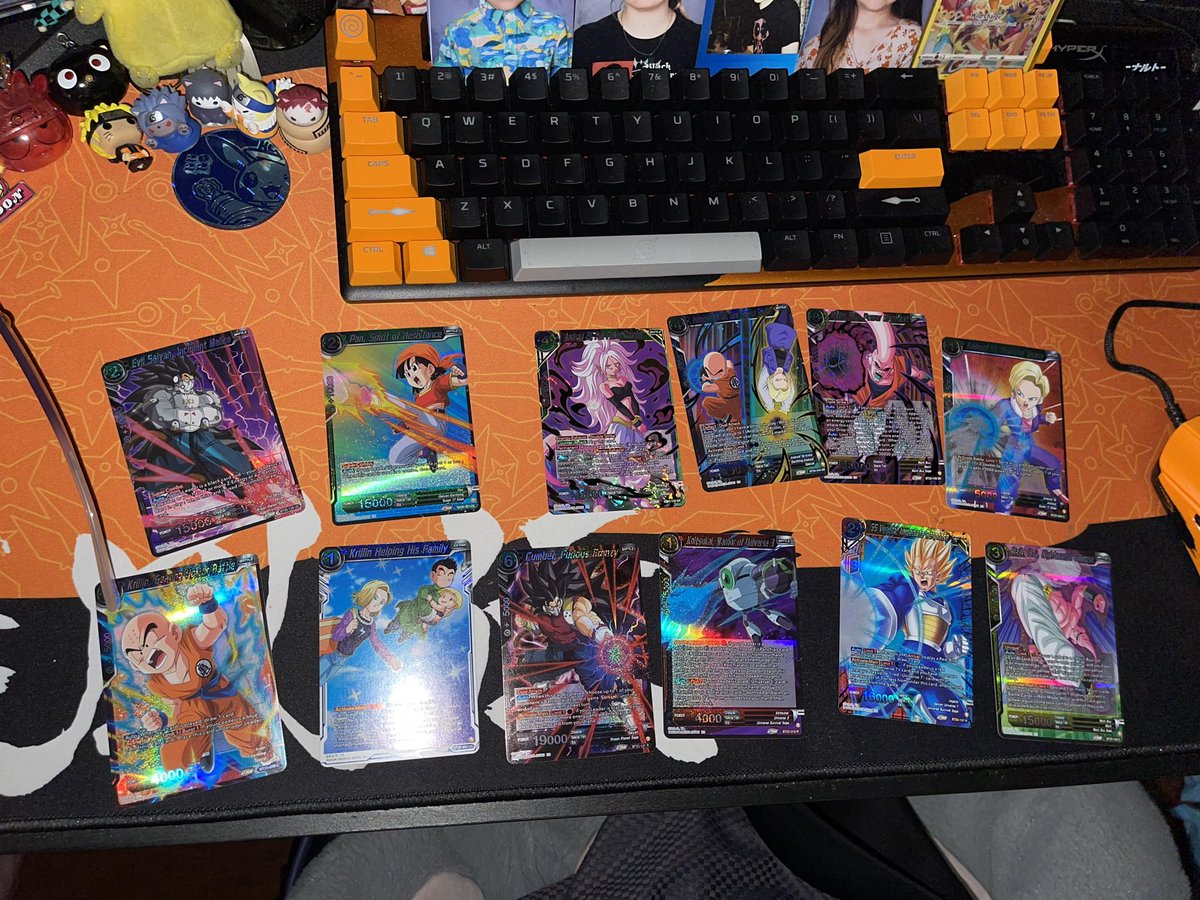 maryant32899's tweet photo. My little lucky Jacob. Opened one back of #dragonball cards and they were all foil cards. He got 3 SR’s in one pack 😍 #errorpack #dragonballz https://t.co/3aK4TyVtcW