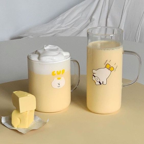 cafe_mlm's tweet image. delivery for @starbylers and @clerictism from your boyfriend!