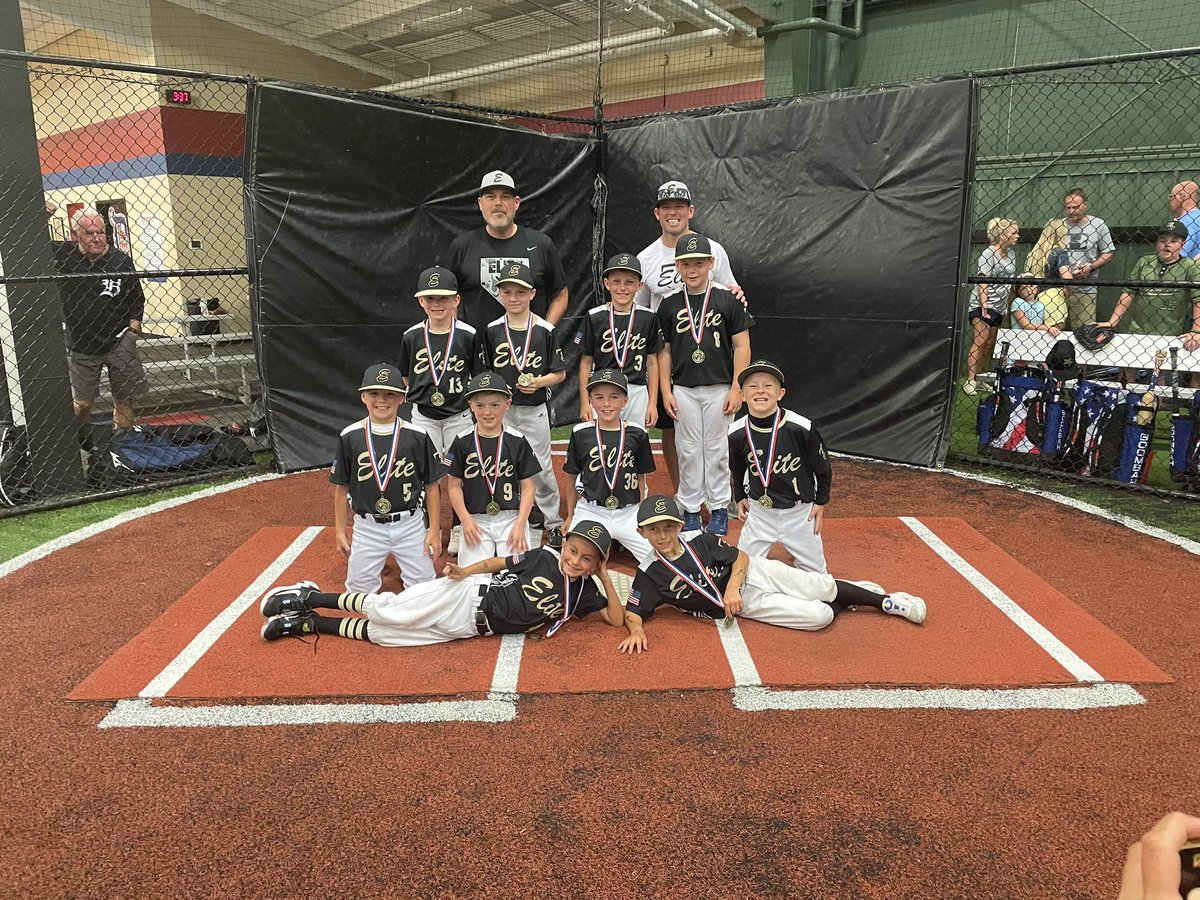 Congratulations to our two champions in the first Third Coast Indoor Games at SportsQuest! 8u Michigan Premier and 9u Elite Young Guns! Great weekend for all teams! @PremierMichigan <a href="/EliteBBSB/">EliteBBSB</a>