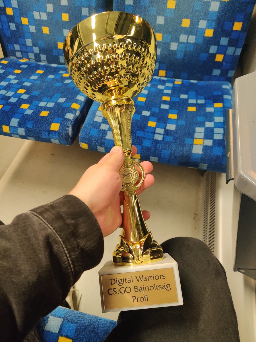 bodito (@bodicsgo) on Twitter photo Vége a lannak, köszönjük a szervezést <a href="/gamerlandhu/">gamerlandhu</a> <a href="/honvedseg/">Magyar Honvédség</a>
Wp team <a href="/kolorCSGO/">Ádám Domoszlay</a>
<a href="/_msNcs/">_msN</a> <a href="/kamioncs/">Zsolt "Kamion" Jurus</a> <a href="/fleavcs/">Fodor Levente</a>
<a href="/DomiNationhu/">DomiNation eSports</a>
Gg mindenkinek akivel játszottunk, fun volt. Vége a lannak, köszönjük a szervezést <a href="/gamerlandhu/">gamerlandhu</a> <a href="/honvedseg/">Magyar Honvédség</a>
Wp team <a href="/kolorCSGO/">Ádám Domoszlay</a>
<a href="/_msNcs/">_msN</a> <a href="/kamioncs/">Zsolt "Kamion" Jurus</a> <a href="/fleavcs/">Fodor Levente</a>
<a href="/DomiNationhu/">DomiNation eSports</a>
Gg mindenkinek akivel játszottunk, fun volt.