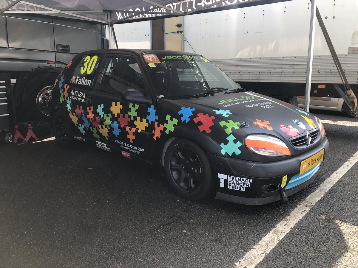 Charlie Thompson tweet media