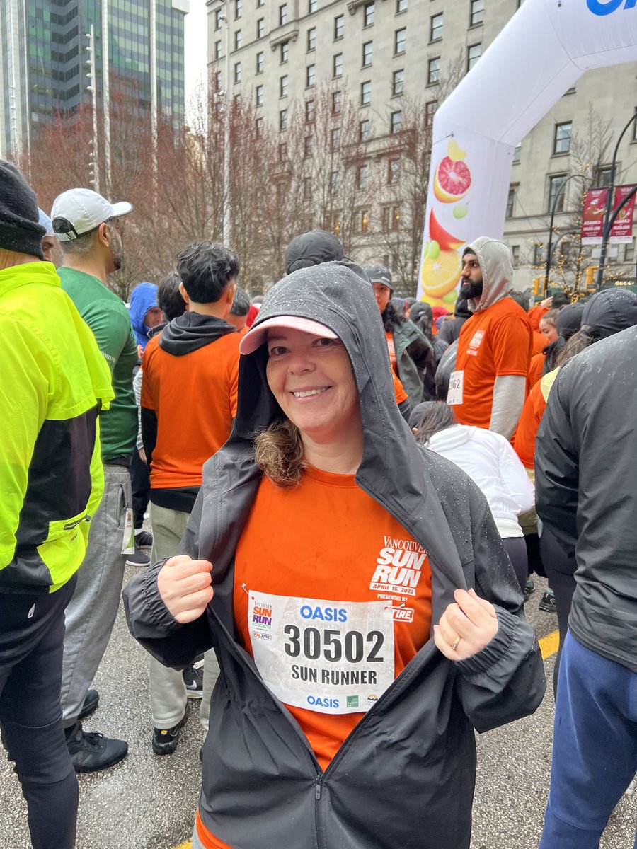 SunRunner96's tweet photo. Happy Wet Sunday!! Mission accomplished, 10km done! ✅ Rain was nonstop ☔️ #LoveRunning #RunningIsMyHappyPlace #SunRun2023 @VancouverSunRun https://t.co/OGbw0HLuyO