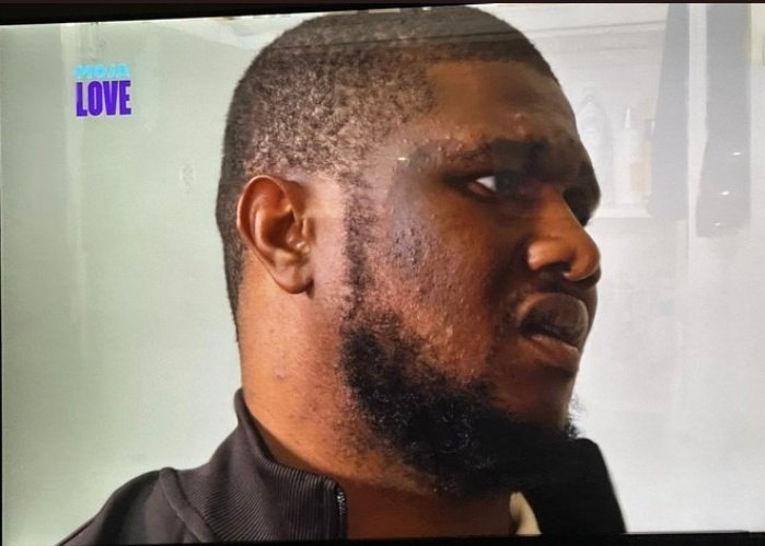 MabuMonyela's tweet photo. Home Affairs is gambling with  SAns lives

These Nigerians drug dealers have Xolani Pictures all over their phones.
That's dangerous, please deport

What purpose do they serve in SA either than killing this Nation

@SAPoliceService do your job!

#sizokthola https://t.co/KoCuCyoF4I