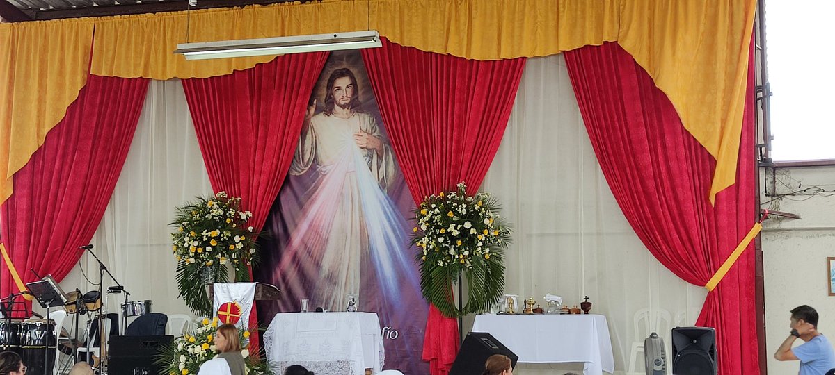 garyosw's tweet photo. @erikolano En Guatemala, hoy celebramos el día mundial de la Divina Misericordia, desde el Centro Misionero Católico Internacional. Dios les bendice. https://t.co/jrowYVrorY