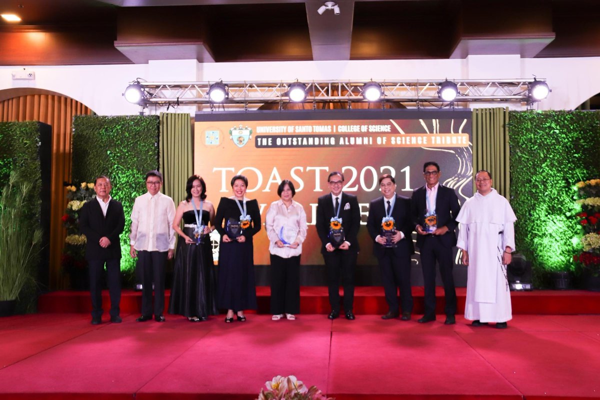 jovefrancisco's tweet photo. #GoUSTe ๐ฏ
On April 1, the UST College of Science honored outstanding graduates @ The Outstanding Alumni of Science Tribute. Glad to be w/ Thomasians who shared their expertise when Covid hit our country & the world. https://t.co/gfsfX0dBTX
#GalingScience #toastawardsnight2023 https://t.co/phJtor2OZF