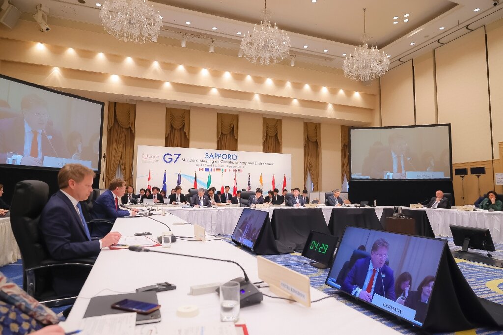 Actus Mer/Sea News: G7 pledges to quit fossil fuels faster, but no new deadline - @EtienneAFP @katieforster @AFP via @physorg_com dlvr.it/SmZykJ