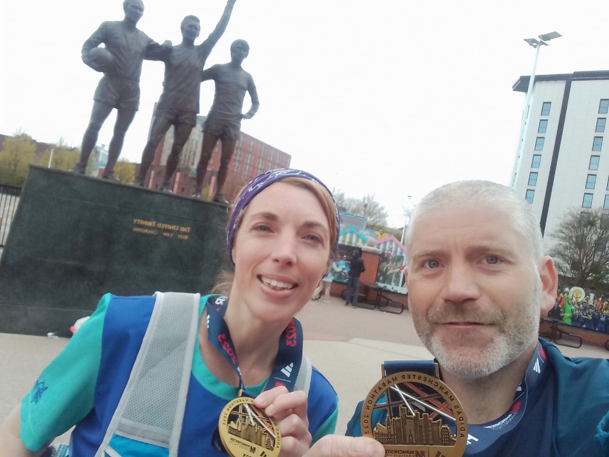 HayleyJarvis7's tweet photo. Thank you @Marathon_Mcr for a super event, brilliant support and lovely volunteers. All the @MindCharity and local Mind runners were smashing it pleased to cheer a few on including the fantastic Elisa. Be proud. 1% club. #RespectTheDistance #NotNineteenForever https://t.co/ilslj6xFH4