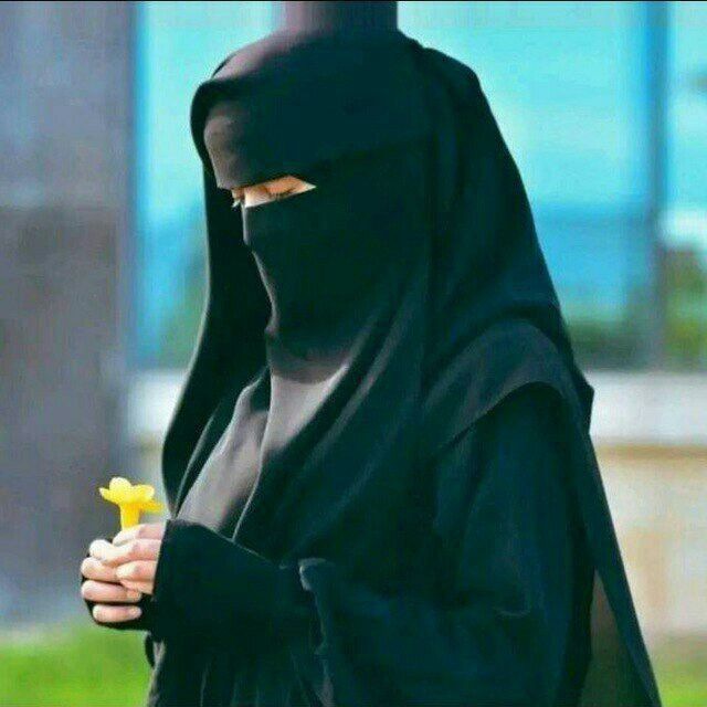 ዓለም ከነዚህ ልብሶች በላይ ክብርን የሚያጎናፅፍ ልብስ አይታ አታውቅም፣ ወደ ፊትም አታይም!!
        #ውበት!!