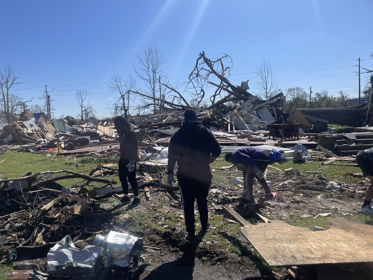 𝗨𝗖𝗔 𝗕𝗘𝗔𝗥𝗦 𝗙𝗢𝗢𝗧𝗕𝗔𝗟𝗟 tweet media