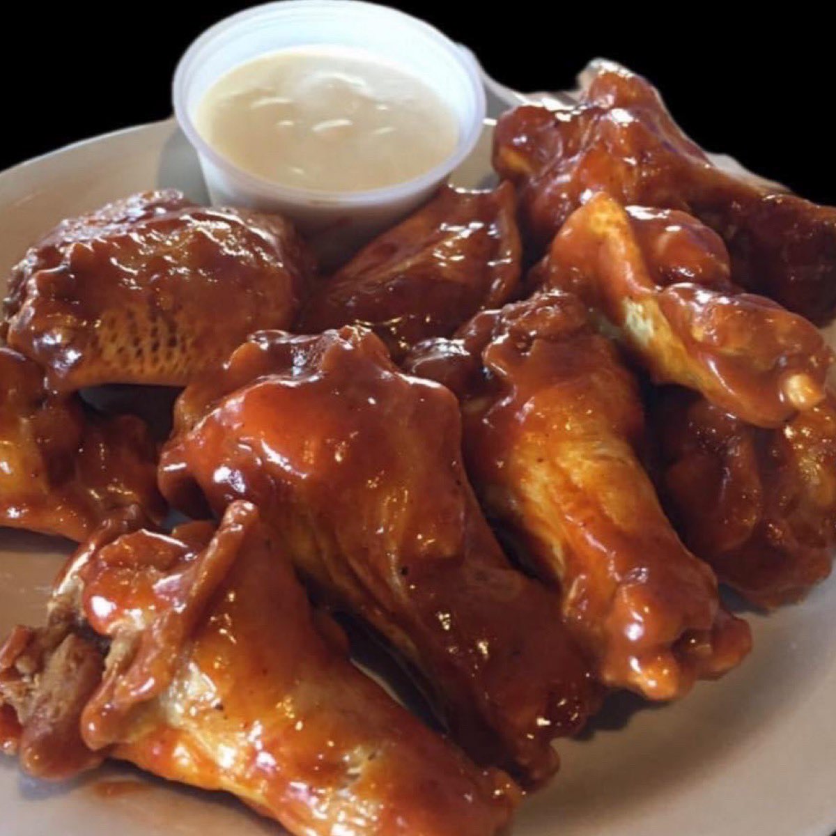 capssportsgrill's tweet photo. Attention SUNS Fans!!
We OPEN at 3:00PM
Clippers vs SUNS☄️
Happy Hour Open to Close
14 Beers On Tap
Full Bar
AND
the BEST WINGS
#GamesWithSound
#WeAreTheValley #Wings #GetFiredUp #Phoenix #HotWings #BestWings #nbaplayoffs #NorthPhoenix #SUNS #ValleyProud #RallyTheValley https://t.co/X76brfLZXo