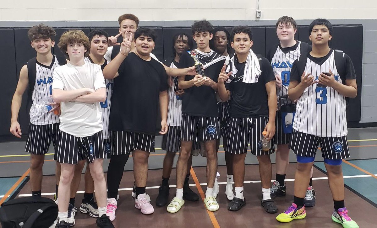 RJGolda's tweet photo. Really proud of this group of young dudes this weekend. Four games on Saturday and lost in the championship game in Tampa. What’s best is these young guys just keep getting better every day. Every single one works so hard, fun to see.
Great job @coachfallis5!!

@basketball_wave https://t.co/CuZaQwPZzA