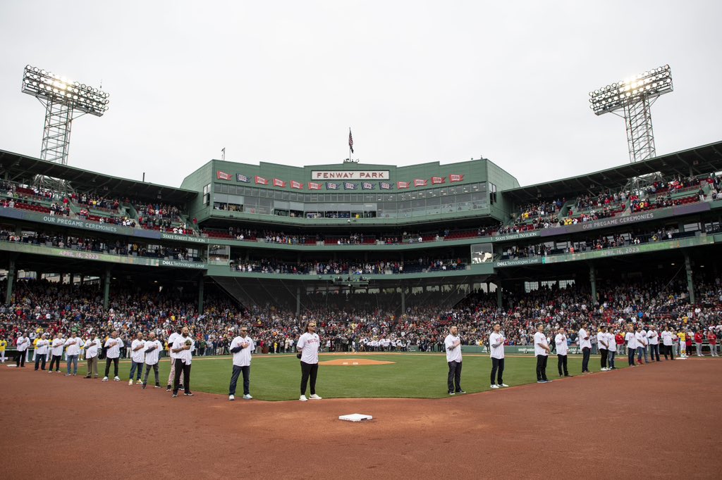 RedSox's tweet photo. Your 2013 champs. 

#GetBeard https://t.co/QoKipGRw2G