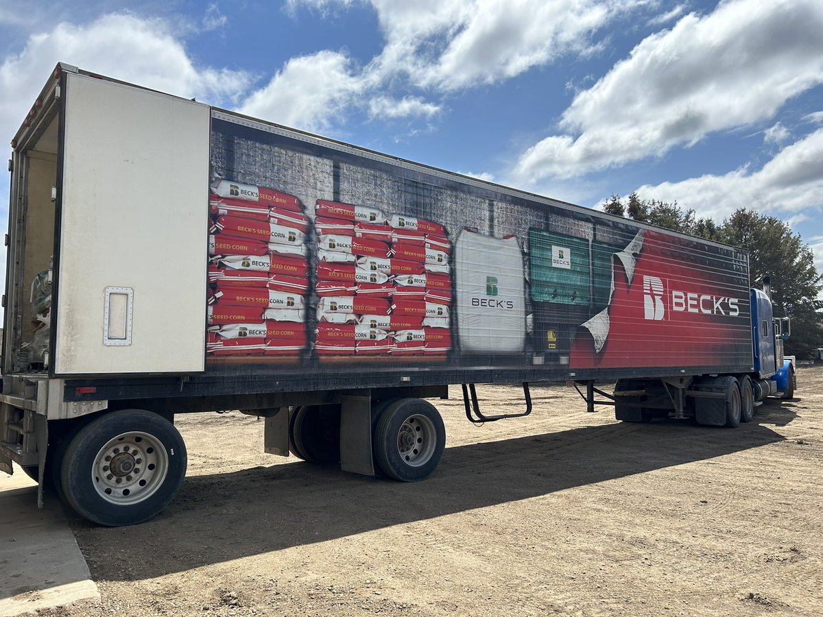 tcurrey10's tweet photo. Lots of seed coming and going lately! Excited to get some of this Becks Hybrids seed in the ground. Let me know if I can help your operation in any way! https://t.co/gVCMoJ4NH5